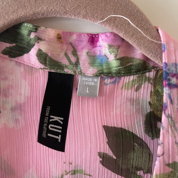 KUT from the Kloth Jasmine Chiffon Button-Up Shirt in Quartu-Light Pink🌸🌸🌸🌸 - Picture 5 of 5